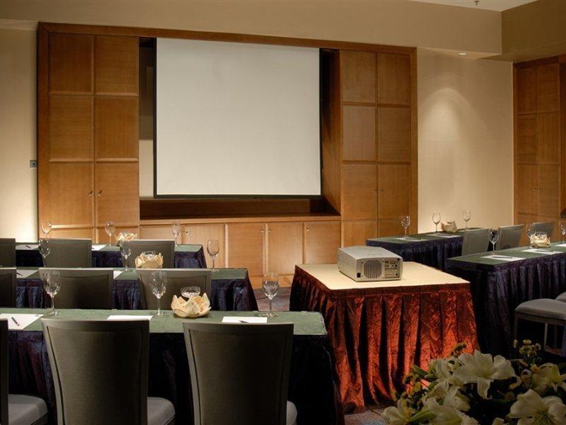 Hotel Nikko Тяньцзінь Екстер'єр фото A projector screen in a meeting room